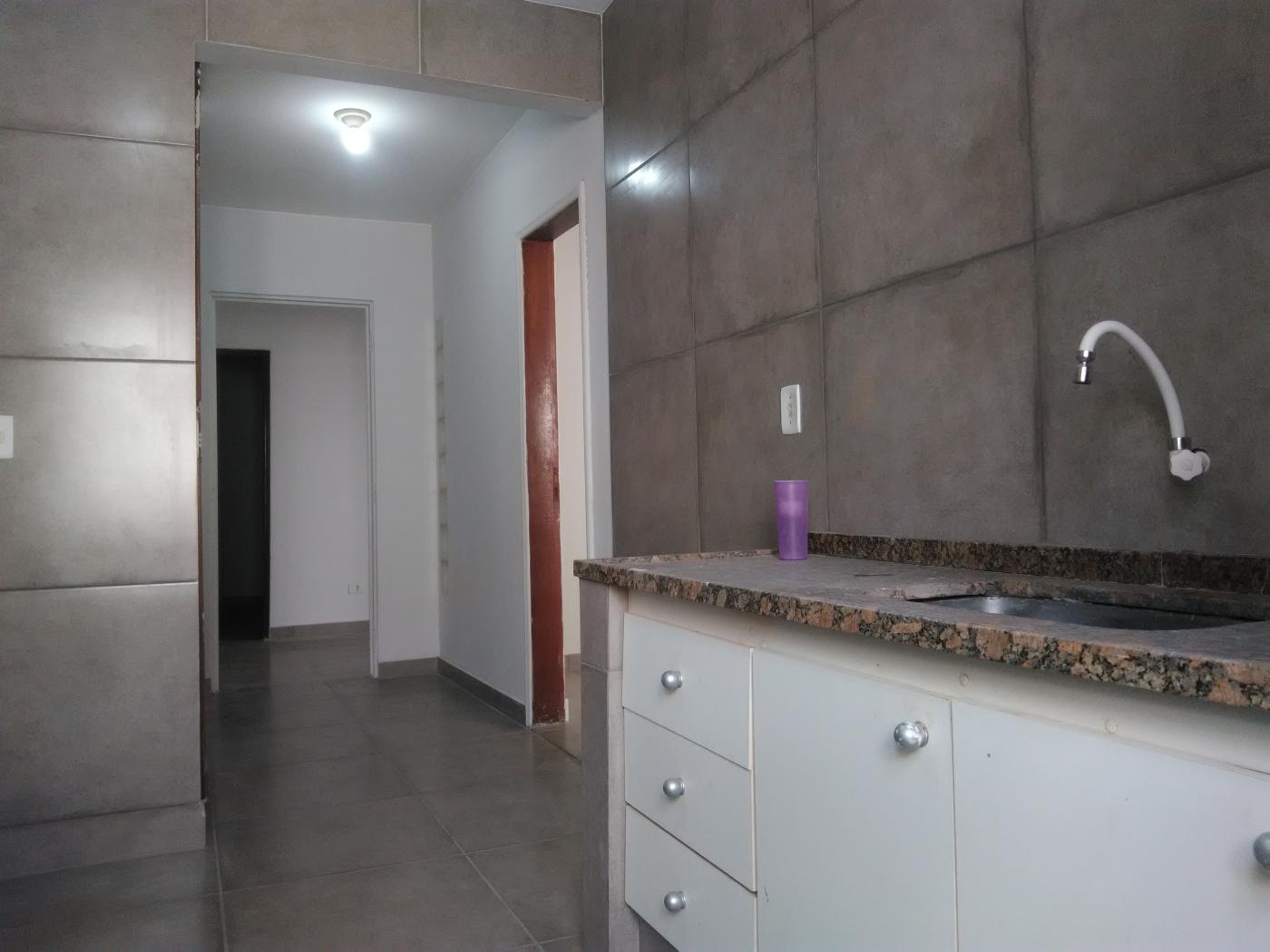 Casa para alugar com 2 quartos, 85m² - Foto 19