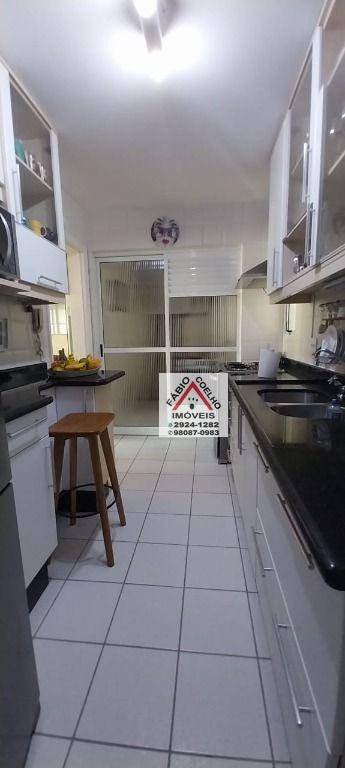 Apartamento à venda com 3 quartos, 95m² - Foto 32