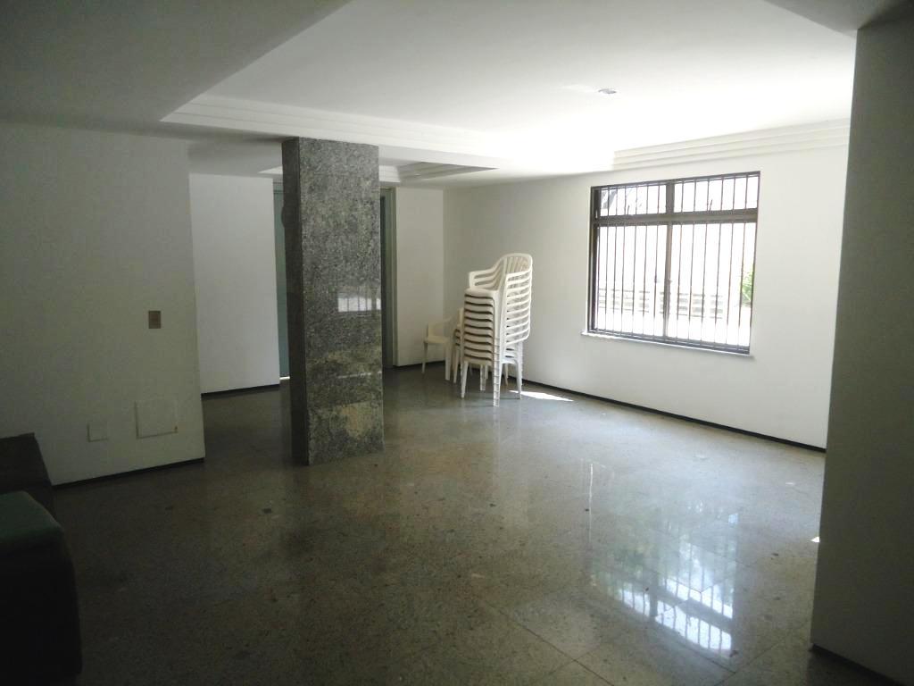 Apartamento à venda com 3 quartos, 215m² - Foto 6