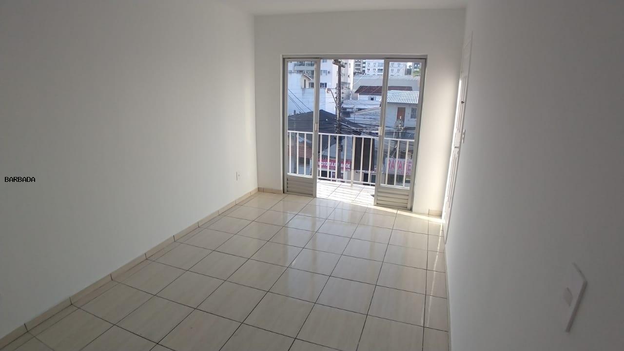 Apartamento à venda com 3 quartos - Foto 6