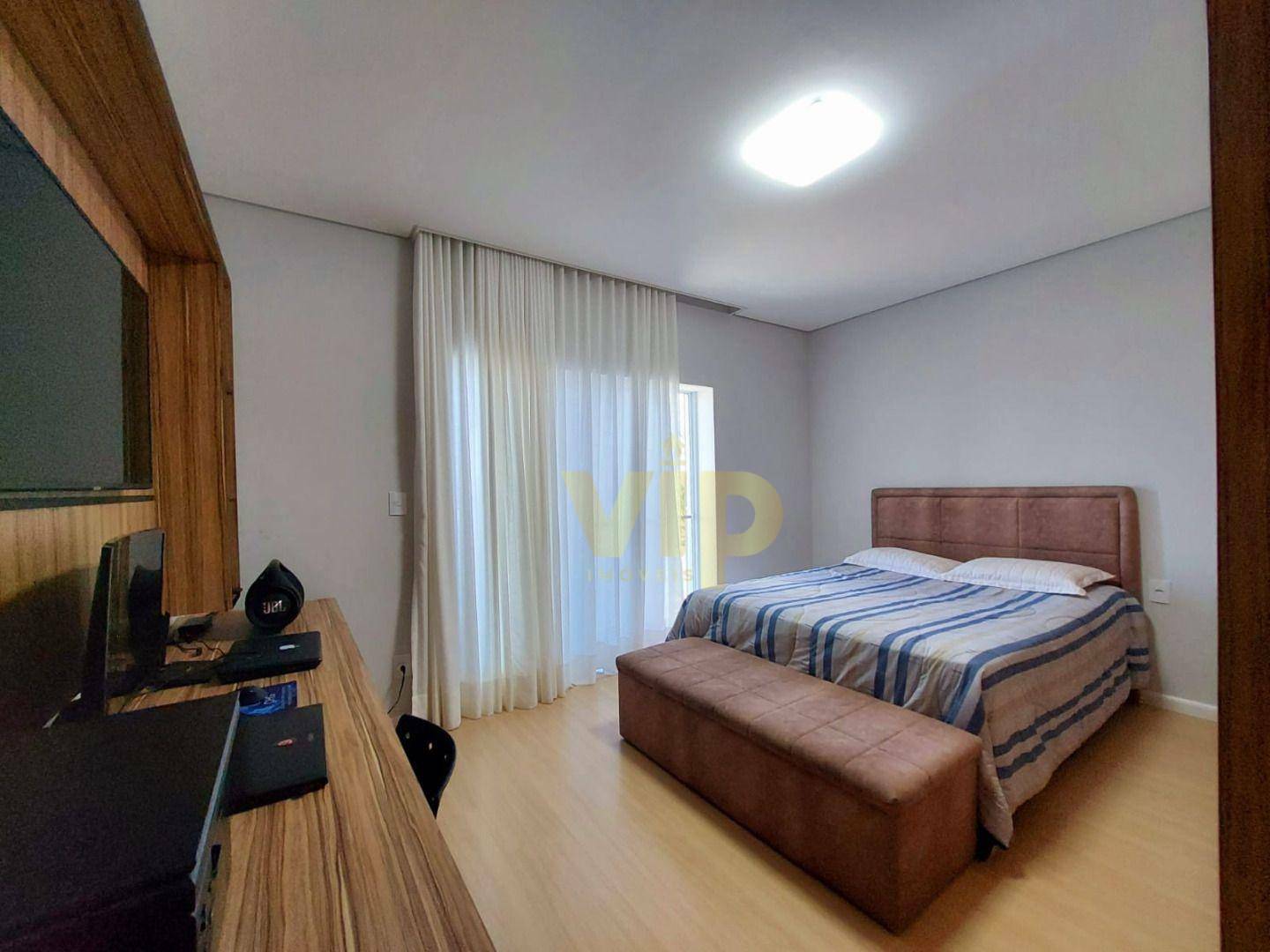 Casa à venda com 4 quartos, 310m² - Foto 7