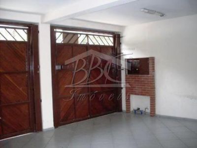 Sobrado à venda com 2 quartos, 240m² - Foto 2