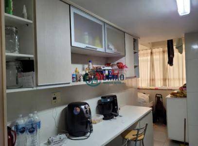 Apartamento à venda com 3 quartos, 82m² - Foto 12