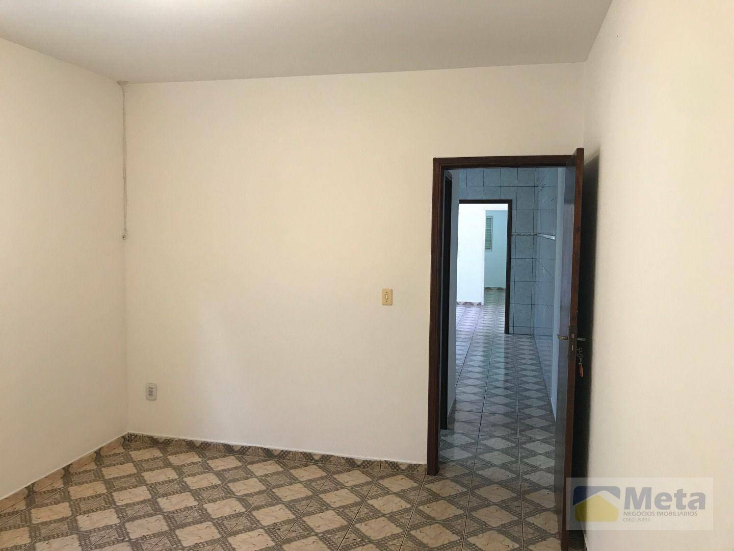 Casa para alugar com 2 quartos, 87m² - Foto 25