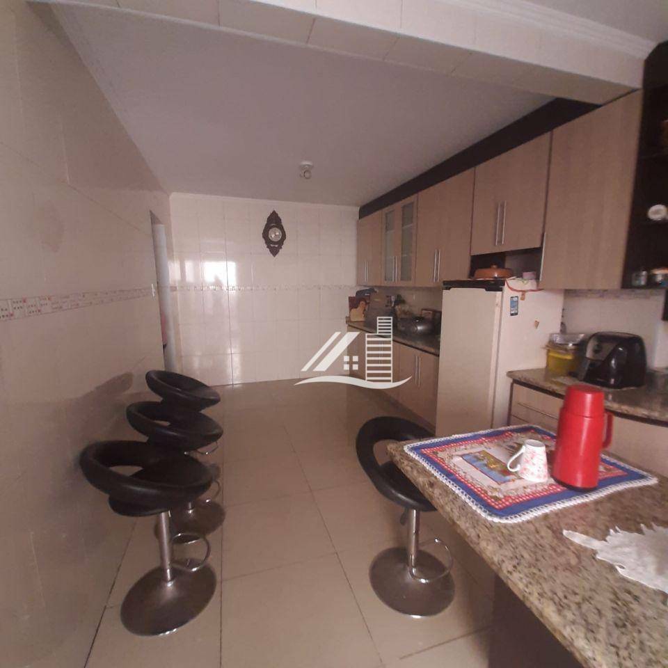 Sobrado à venda com 3 quartos, 271m² - Foto 33