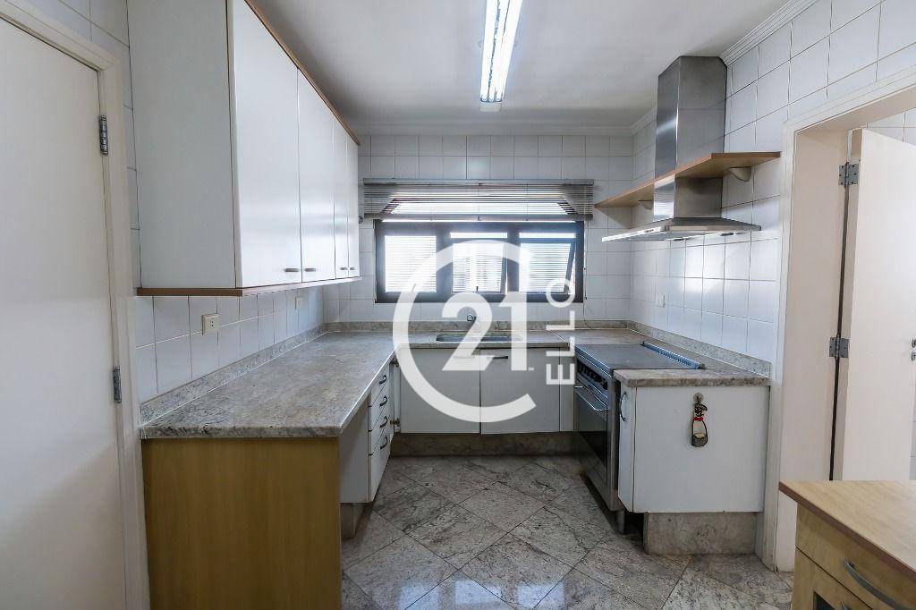 Apartamento para alugar com 3 quartos, 240m² - Foto 37