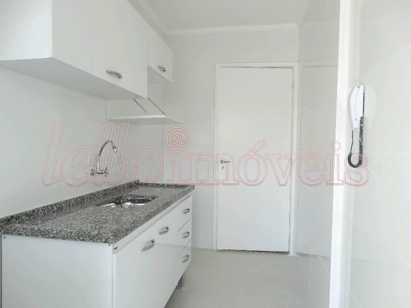 Apartamento para alugar com 2 quartos, 75m² - Foto 10