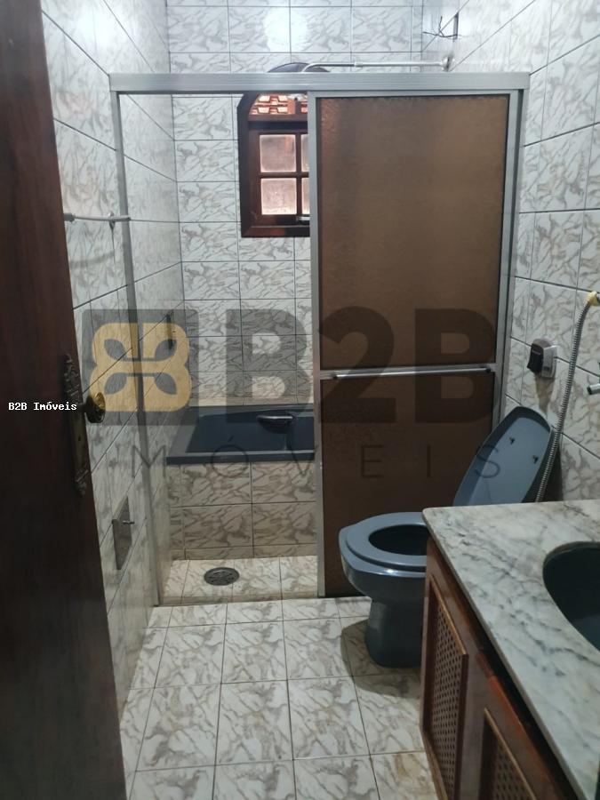 Casa à venda com 4 quartos, 298m² - Foto 12