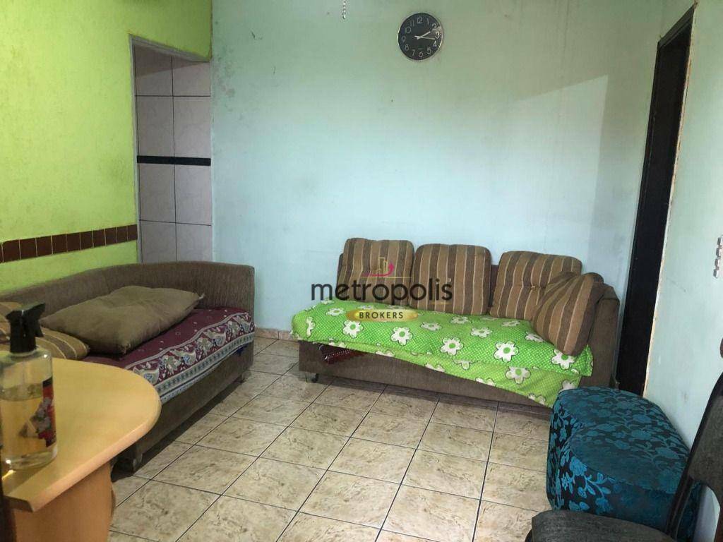 Sobrado à venda com 7 quartos, 231m² - Foto 1