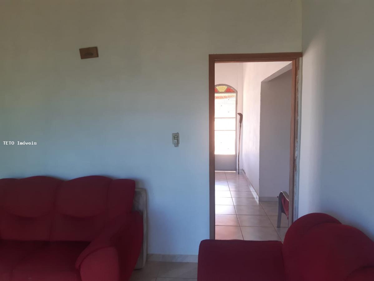 Sítio à venda com 2 quartos, 1000m² - Foto 35