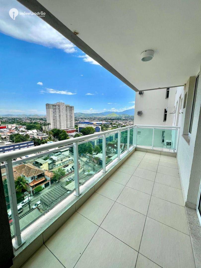 Apartamento para alugar com 4 quartos, 106m² - Foto 2