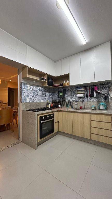 Apartamento à venda com 3 quartos, 124m² - Foto 8