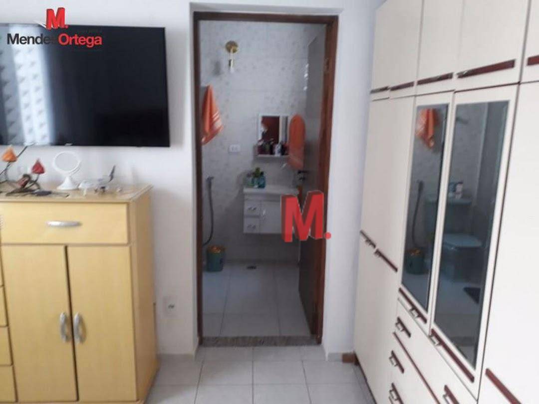 Casa à venda com 5 quartos, 166m² - Foto 12