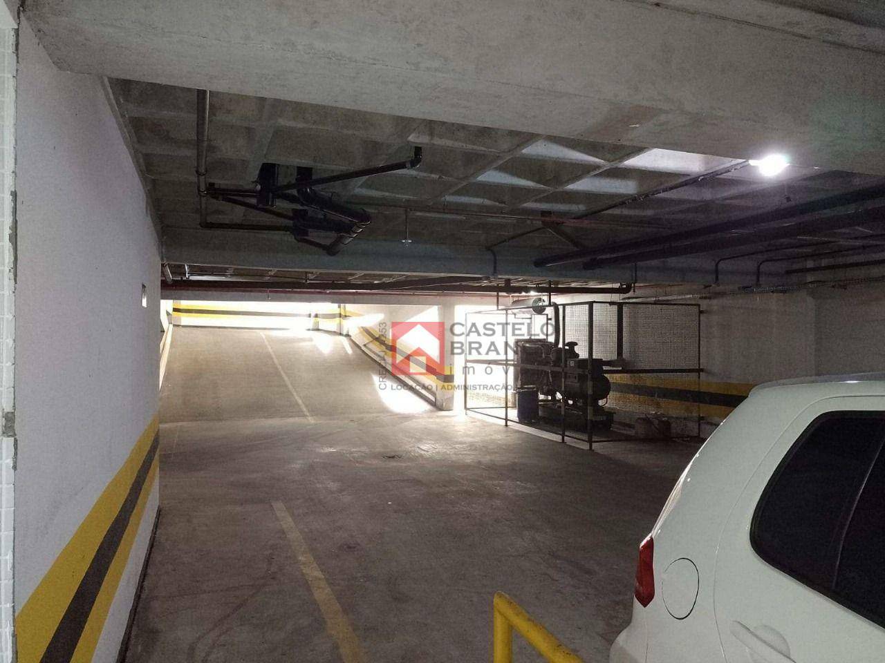 Box-Garagem, 568 m² - Foto 2