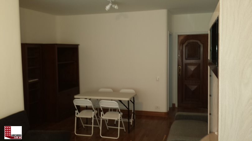 Apartamento à venda com 3 quartos, 100m² - Foto 2