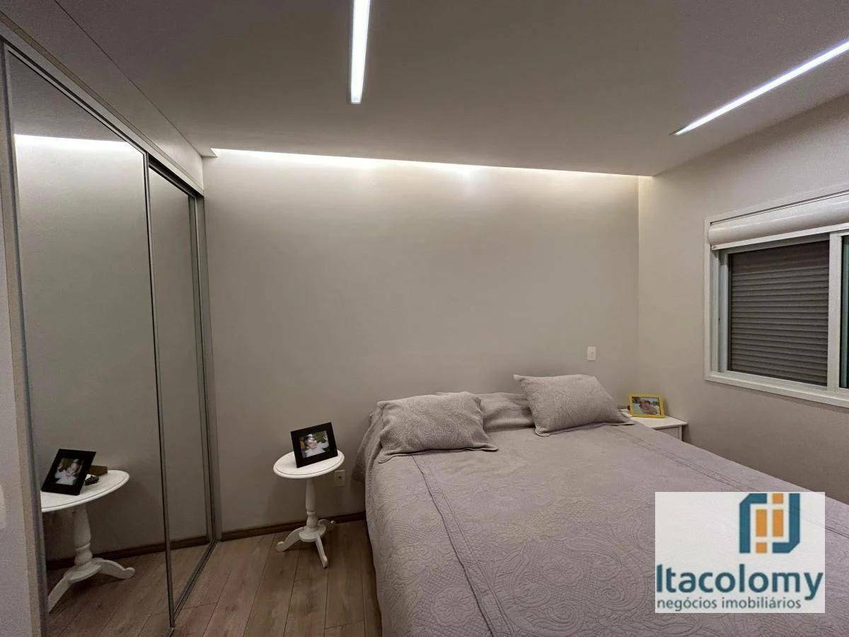 Apartamento à venda com 3 quartos, 133m² - Foto 18