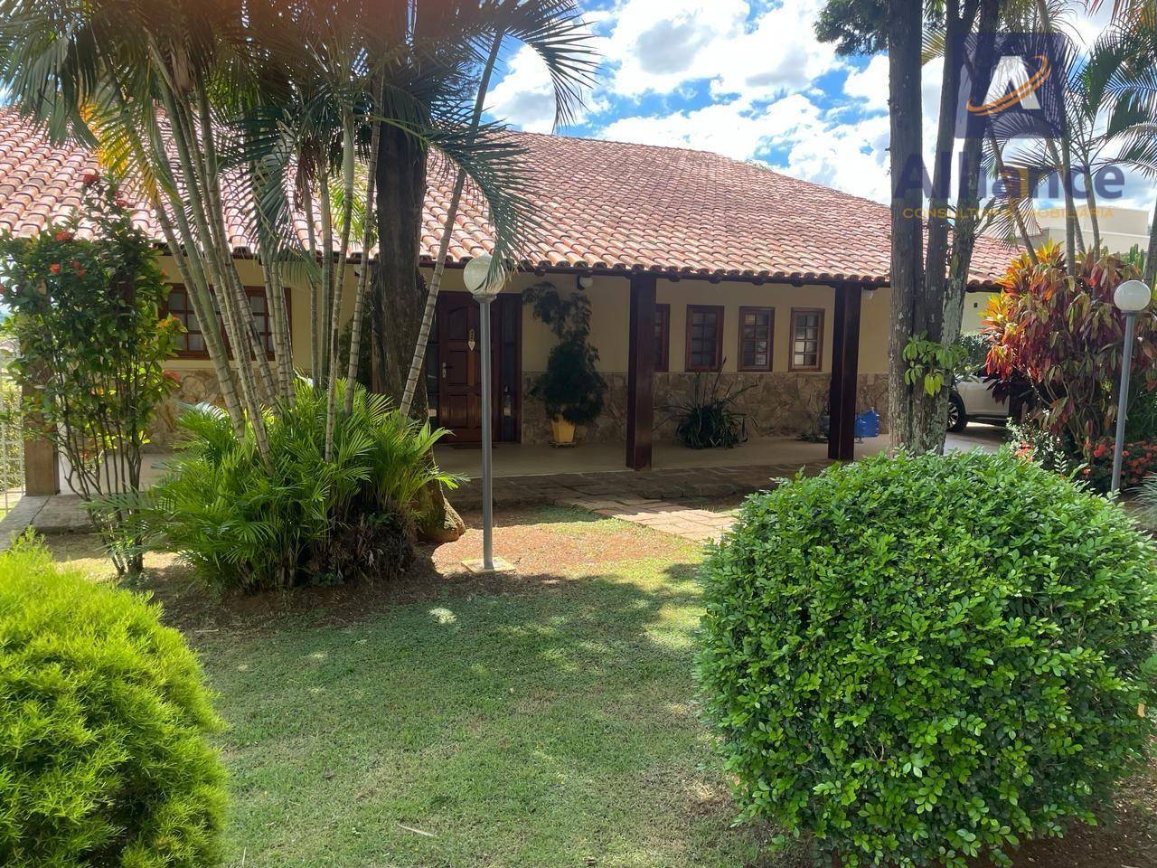 Casa, 4 quartos, 416 m² - Foto 1