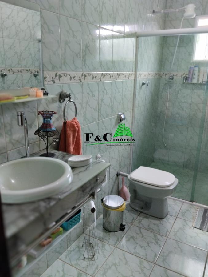 Casa à venda com 3 quartos, 220m² - Foto 11