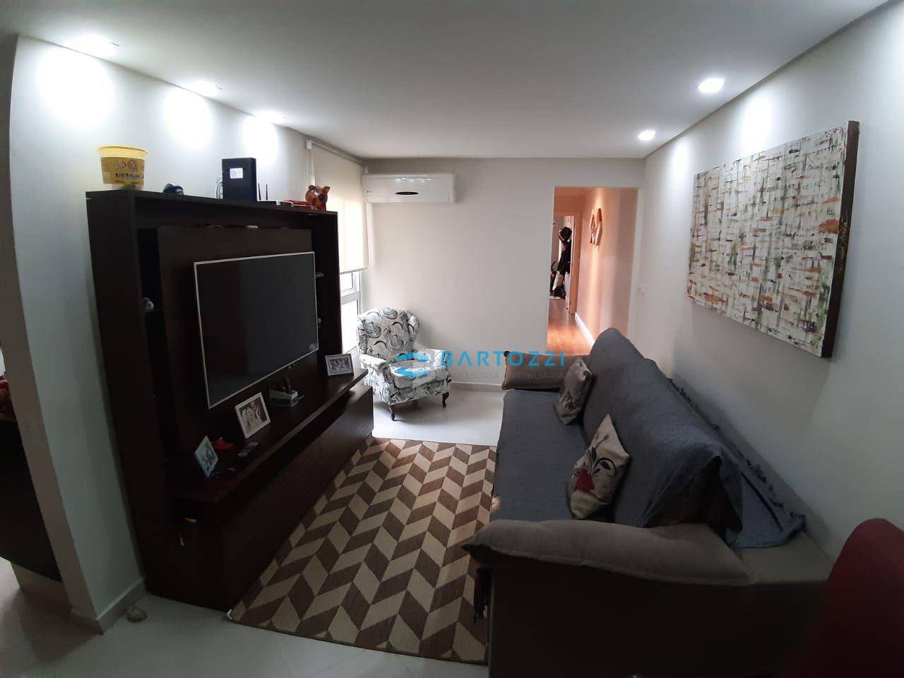 Apartamento à venda com 3 quartos, 210m² - Foto 2