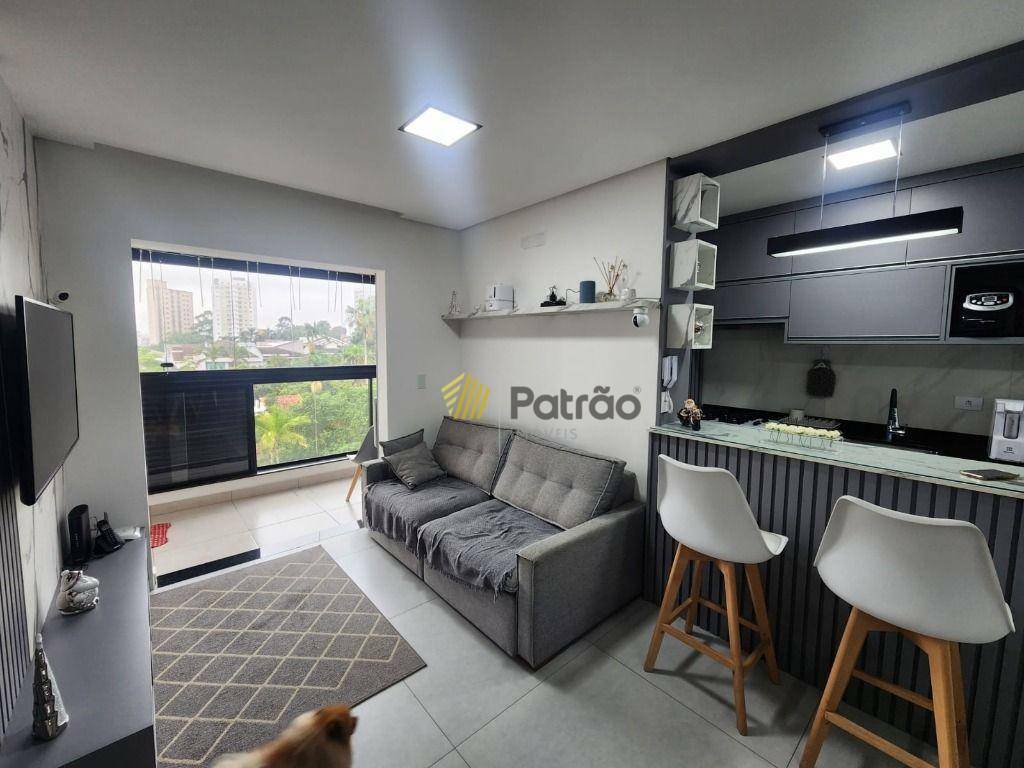 Apartamento à venda com 2 quartos, 58m² - Foto 2