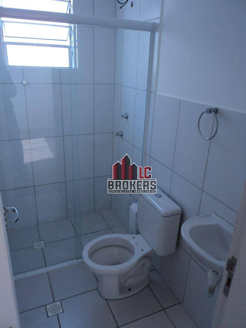 Apartamento para alugar com 2 quartos, 52m² - Foto 13