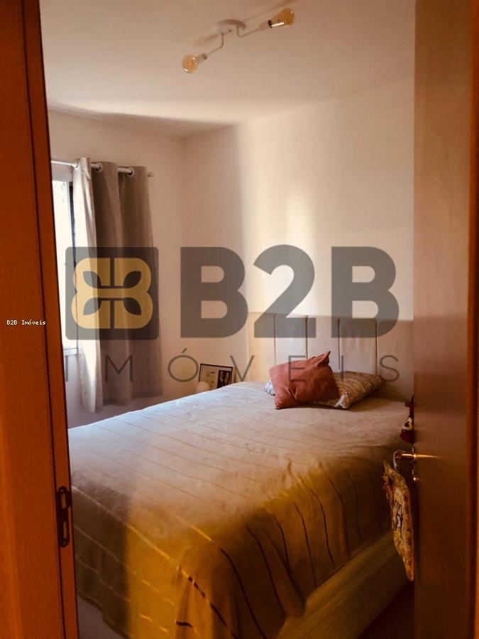 Apartamento à venda com 2 quartos, 41m² - Foto 7