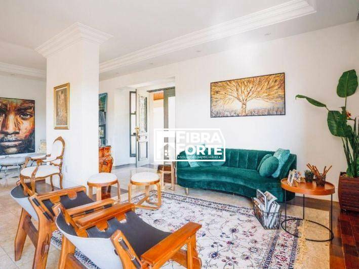 Casa de Condomínio à venda com 5 quartos, 577m² - Foto 3