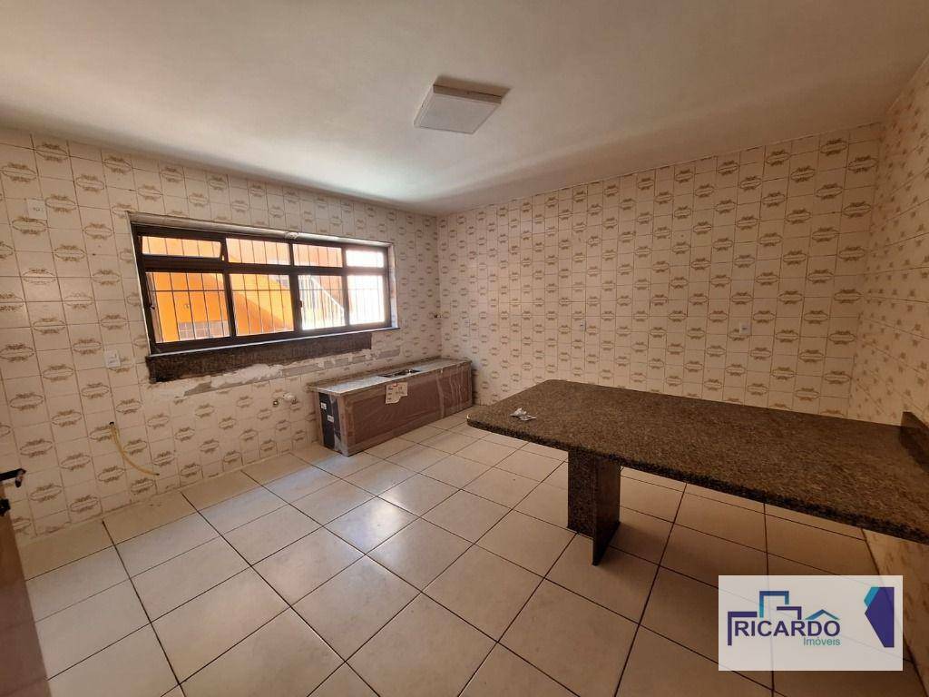 Sobrado à venda com 3 quartos, 190m² - Foto 28