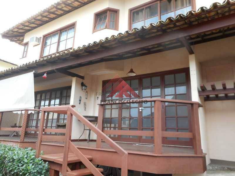 Casa de Condomínio à venda com 3 quartos, 110m² - Foto 1