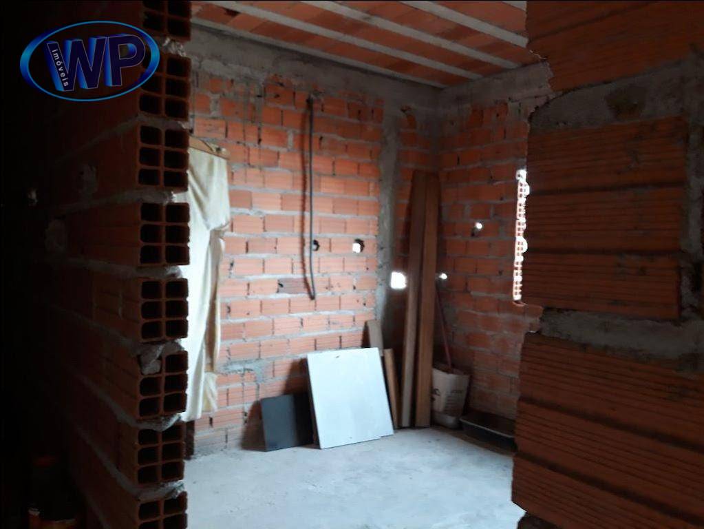 Casa à venda com 4 quartos, 200m² - Foto 7