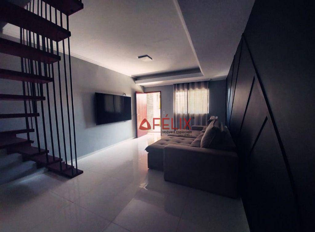 Sobrado à venda com 2 quartos, 140m² - Foto 1