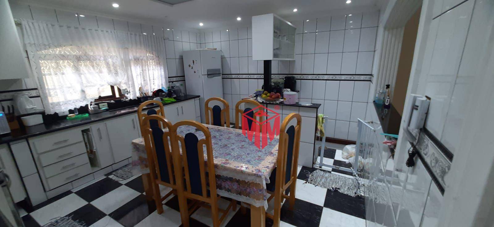 Sobrado à venda com 3 quartos, 259m² - Foto 14