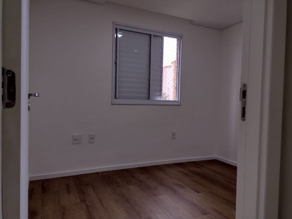 Apartamento à venda com 3 quartos, 65m² - Foto 3