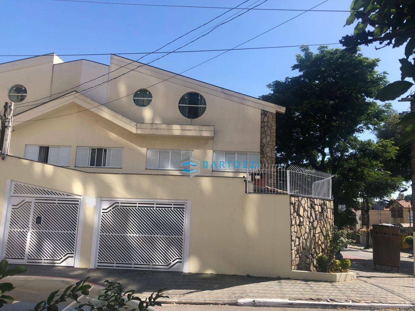 Sobrado à venda com 4 quartos, 200m² - Foto 25