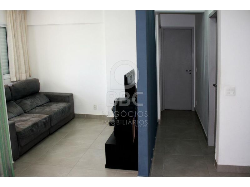 Apartamento à venda com 3 quartos, 77m² - Foto 2