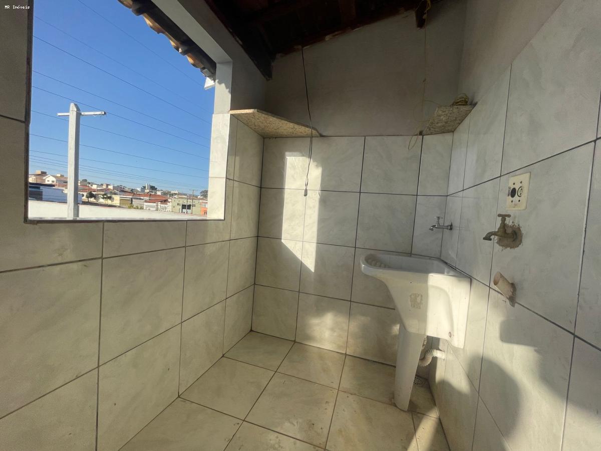 Sobrado à venda com 3 quartos, 312m² - Foto 2