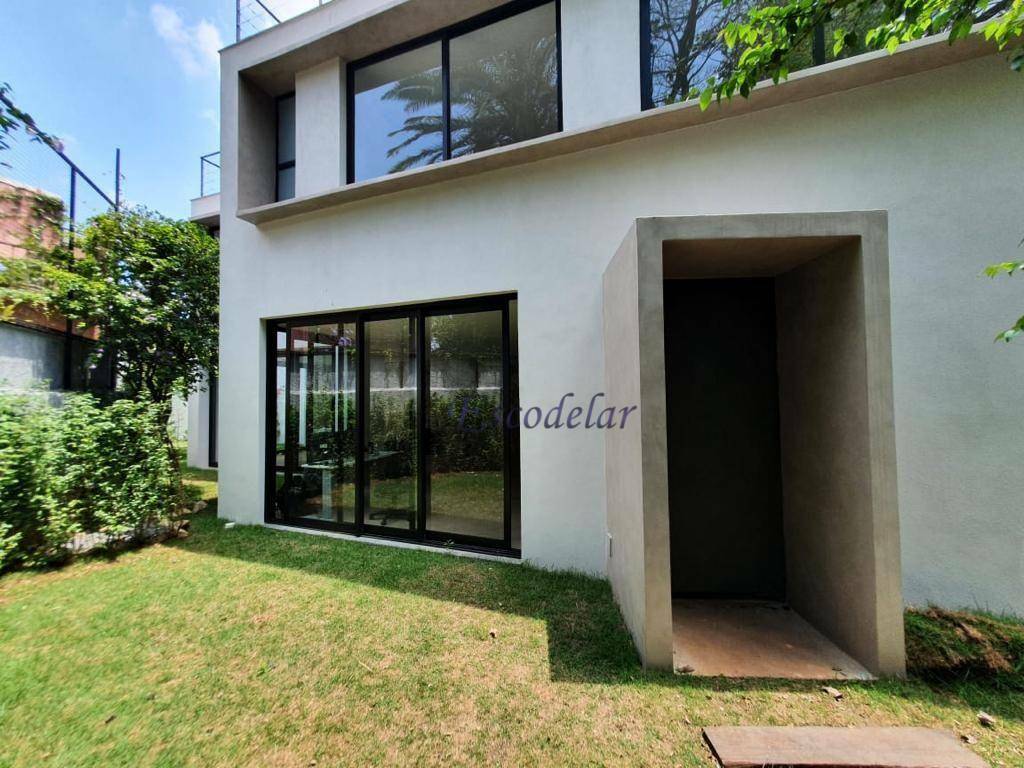 Casa à venda com 3 quartos, 318m² - Foto 4