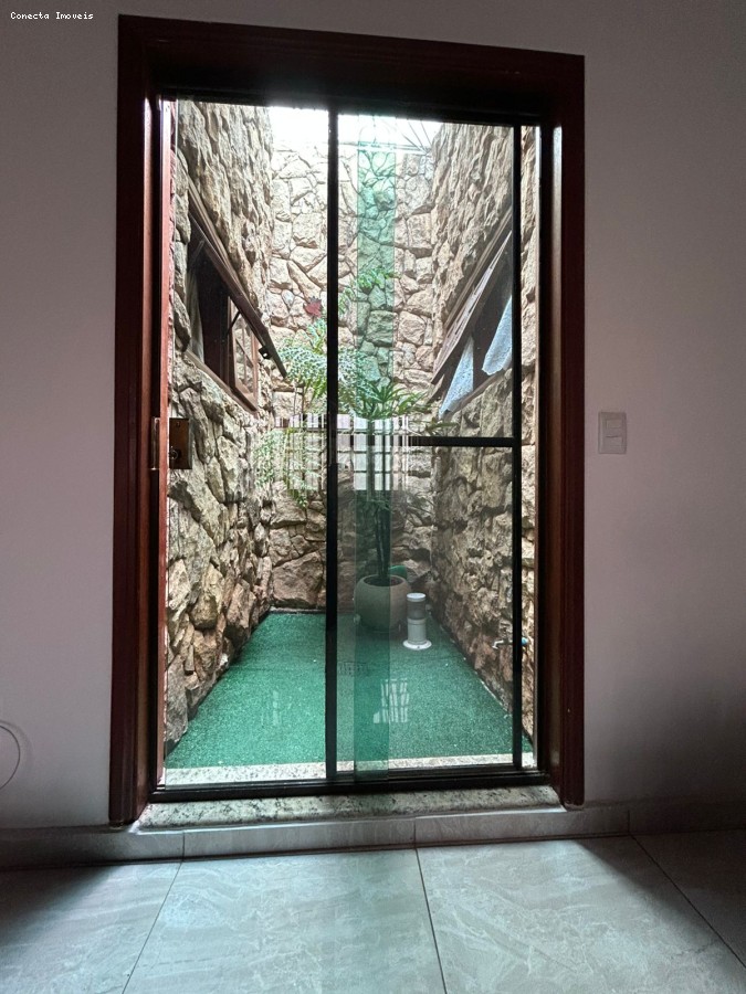 Casa à venda com 2 quartos, 122m² - Foto 10