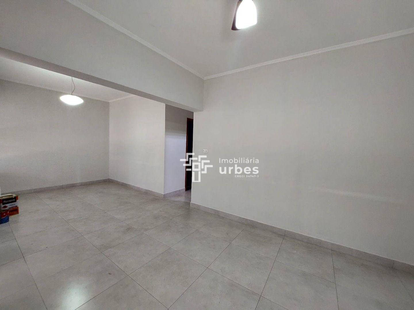 Casa para alugar com 4 quartos, 255m² - Foto 10