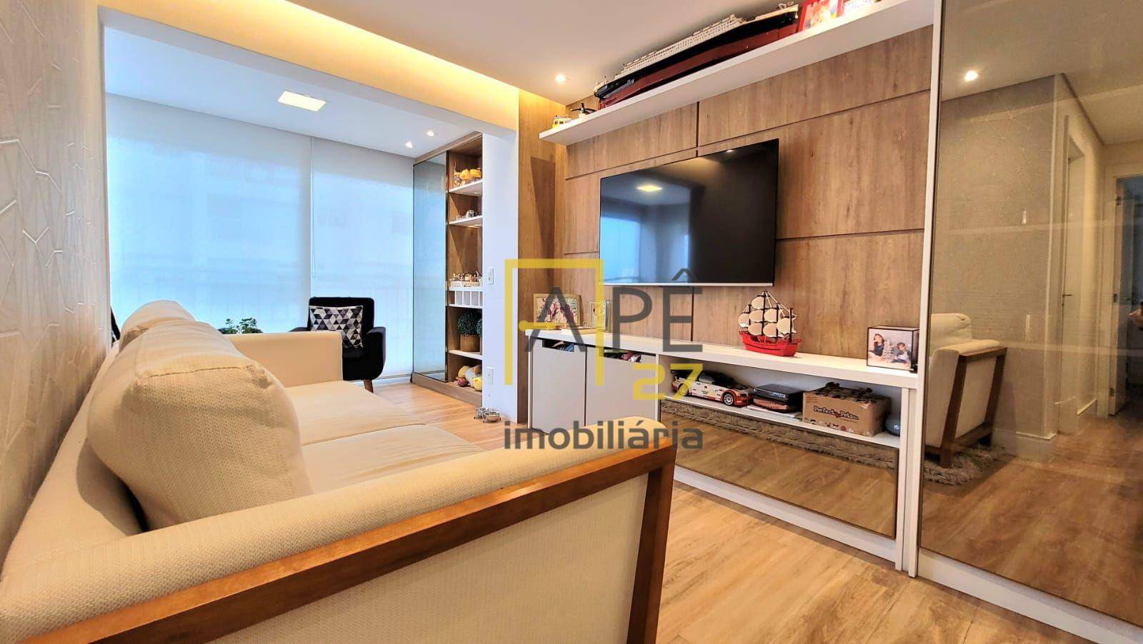 Apartamento à venda com 2 quartos, 67m² - Foto 2