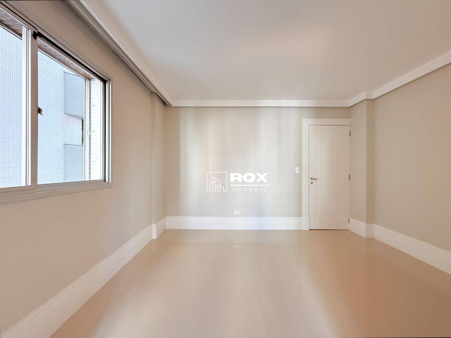 Apartamento para alugar com 3 quartos, 217m² - Foto 30