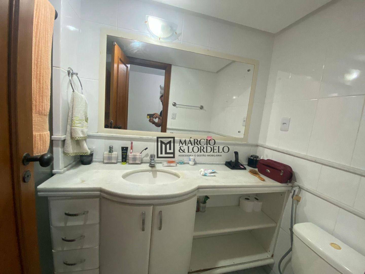 Apartamento à venda com 4 quartos, 134m² - Foto 3