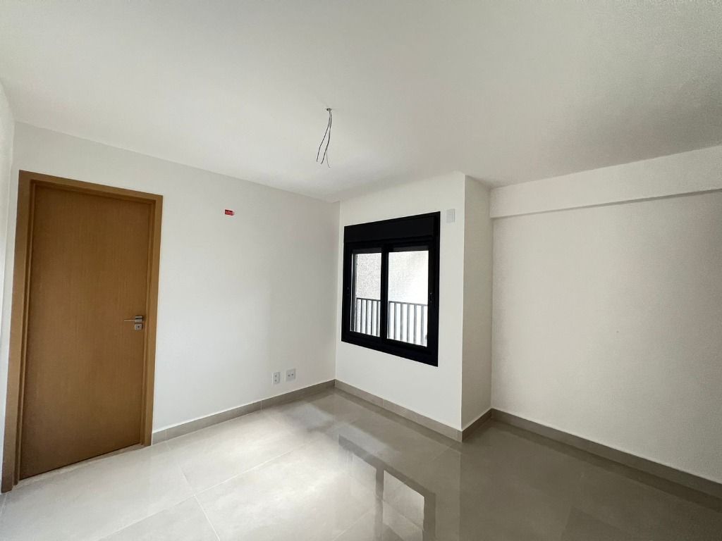 Apartamento à venda com 4 quartos, 261m² - Foto 19