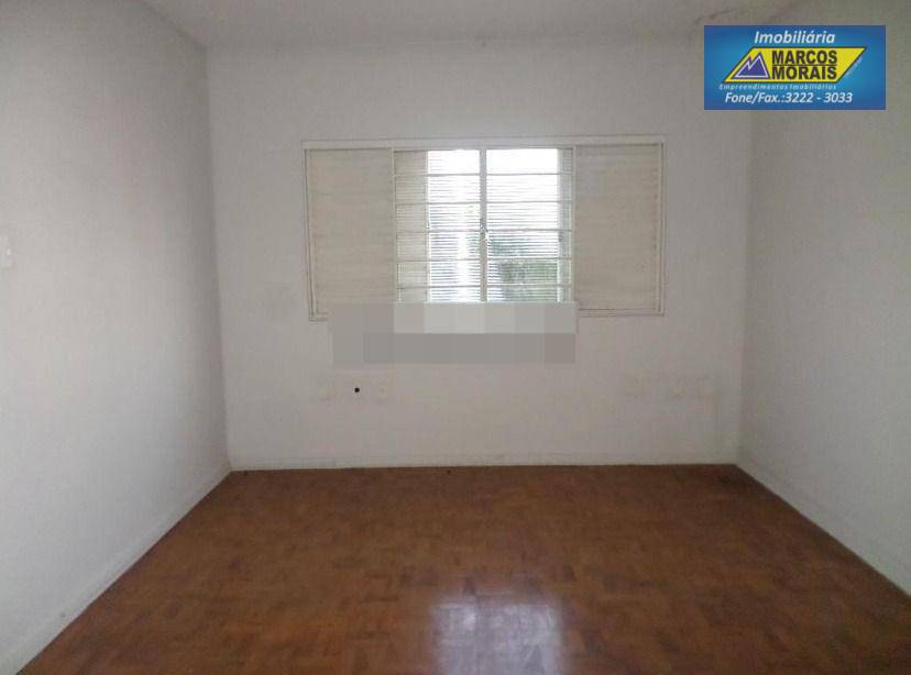 Casa à venda com 2 quartos, 300m² - Foto 4