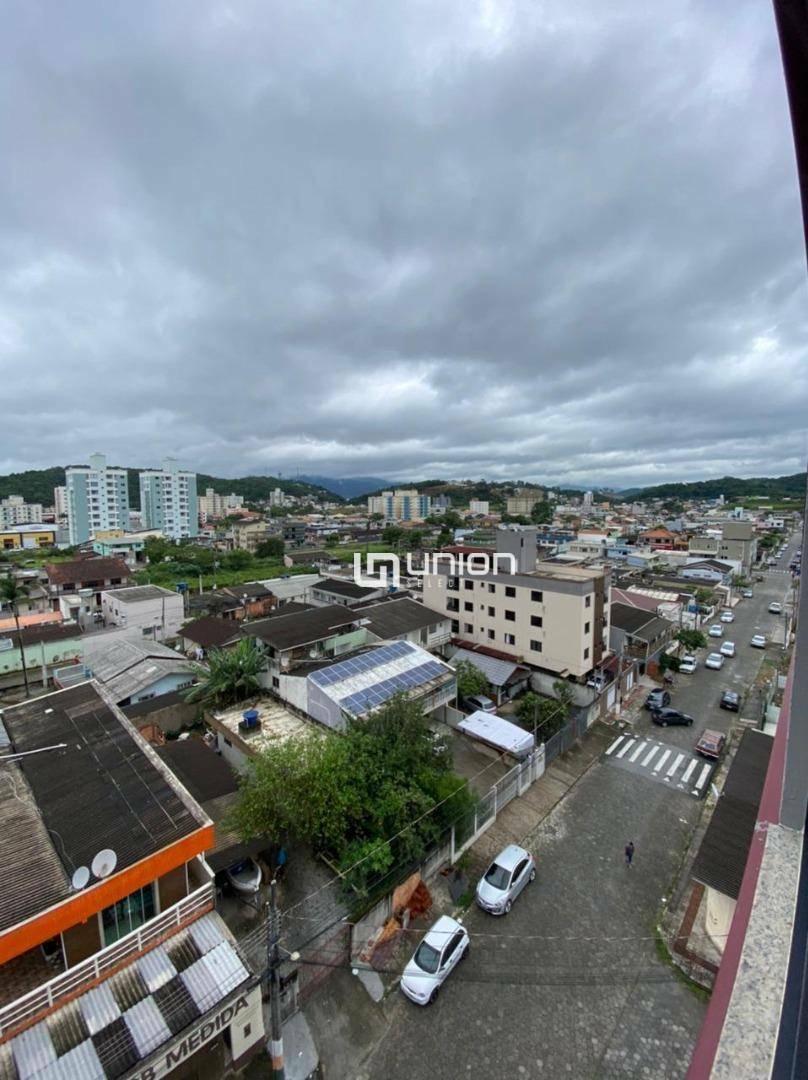 Apartamento à venda com 2 quartos, 62m² - Foto 14