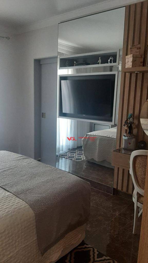 Sobrado à venda com 3 quartos, 252m² - Foto 14