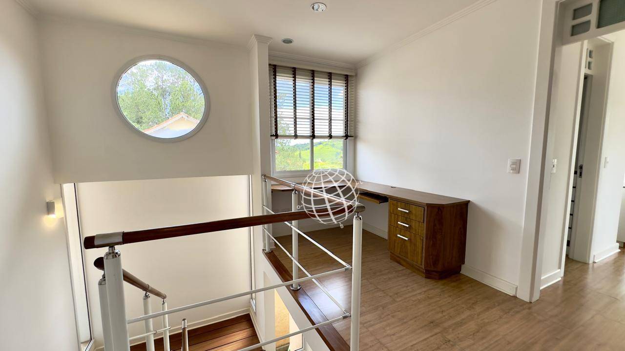 Casa à venda com 4 quartos, 365m² - Foto 17