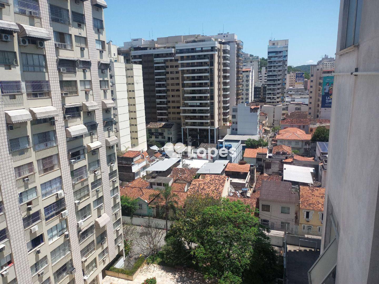 Apartamento à venda com 4 quartos, 150m² - Foto 7