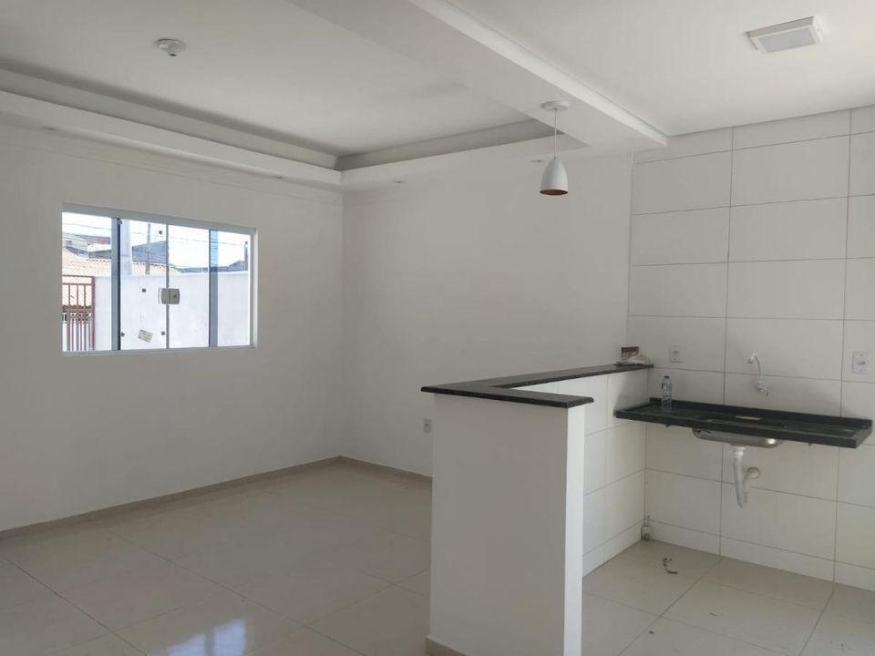 Casa à venda com 2 quartos, 125m² - Foto 1