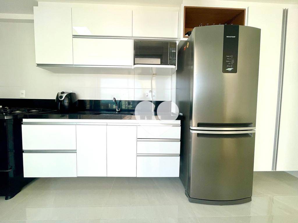 Cobertura à venda e aluguel com 4 quartos, 198m² - Foto 16